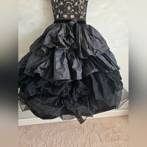 Valentino 1980s Sequined Black and Gold Tiered Taffeta and Lace Dress Rare XS - Picture 13 of 15